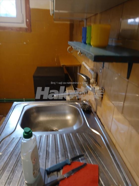 Dvorišni stan,Klinički centar,Ste co 0617360208 — 6