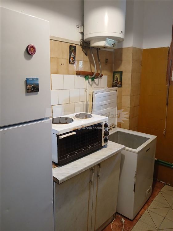 Dvorišni stan,Klinički centar,Ste co 0617360208 — 7
