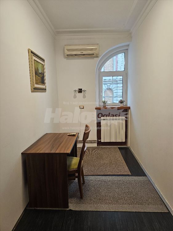 Dvosoban 40m2 u strogom centru grada — 5