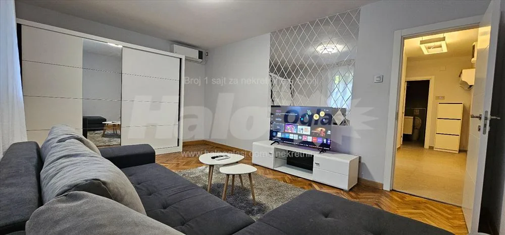 Dvosoban 60 m2, namešten, renoviran LUX, Rakovica — 2