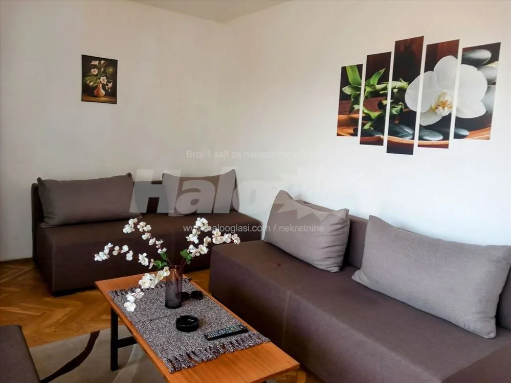Dvosoban (63m2) namešten stan dajem u zakup — 3
