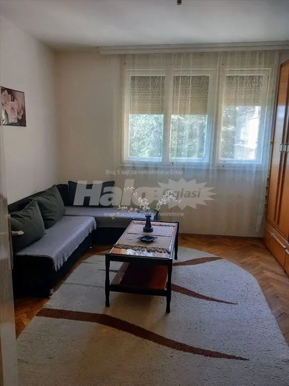 Dvosoban (63m2) namešten stan dajem u zakup — 5