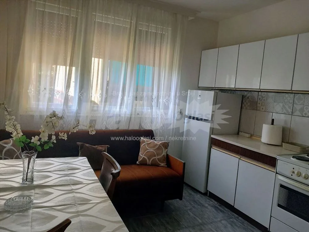 Dvosoban (63m2) namešten stan dajem u zakup — 8