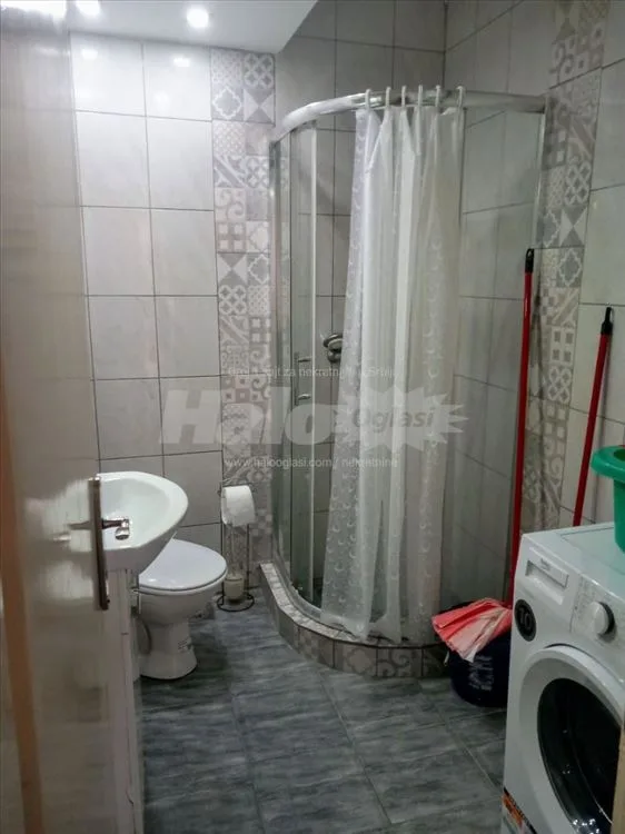 Dvosoban (63m2) namešten stan dajem u zakup — 11