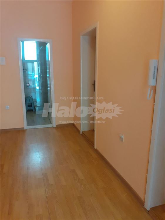 Dvosoban Komforan Za Radnike ili Sam(i)ce — 9