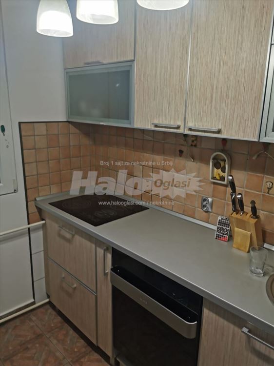 Dvosoban konforan stan 28 blok — 11