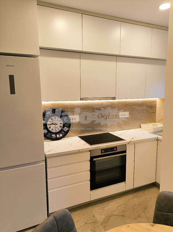 Dvosoban LUX STAN za izdavanje ADA, 850e, 42m2 — 3