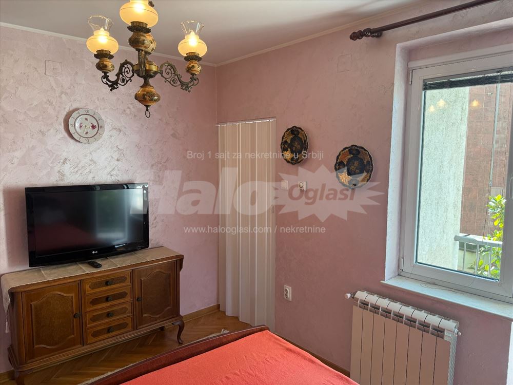 Dvosoban lux u Takovskoj pored botaničke bašte — 11