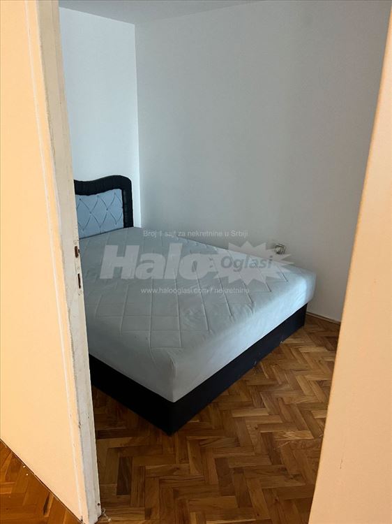 dvosoban namesten vojvode vlahovica — 15