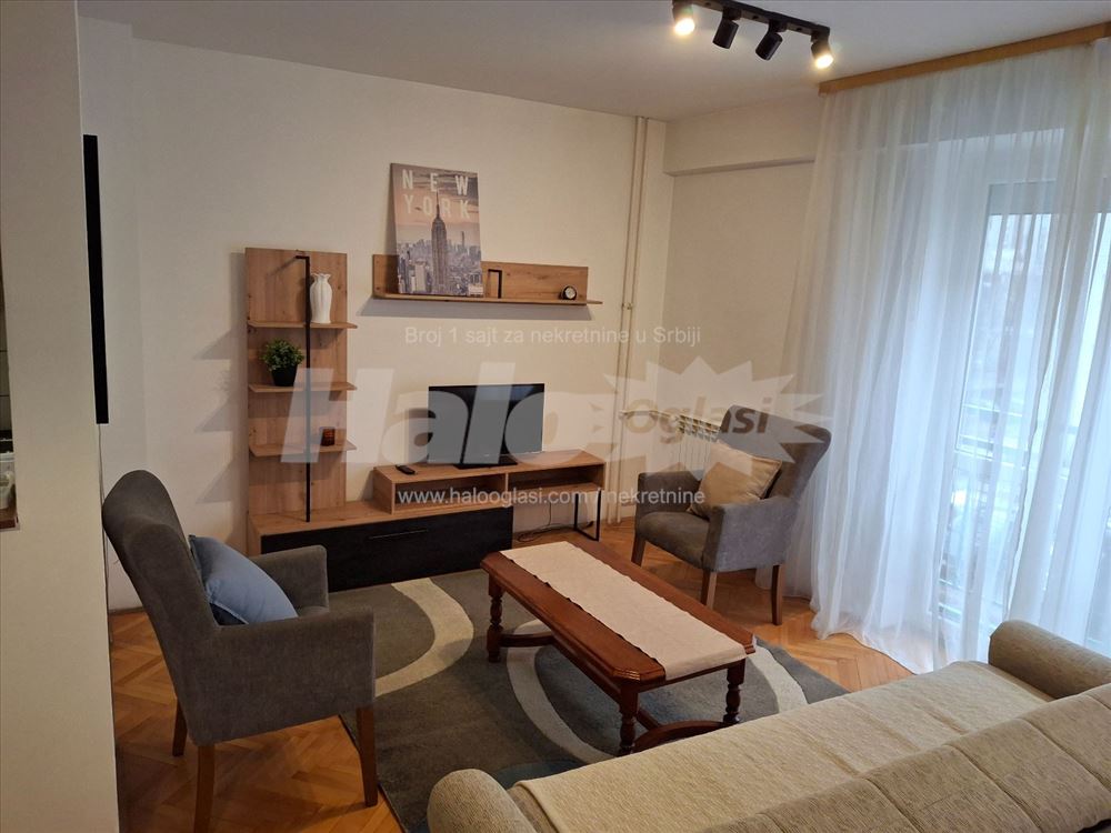 Dvosoban, namešten, 62m2, Gandijeva — 2