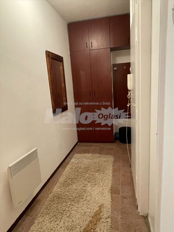 Dvosoban namešten renoviran stan Voždovac Jerković — 2