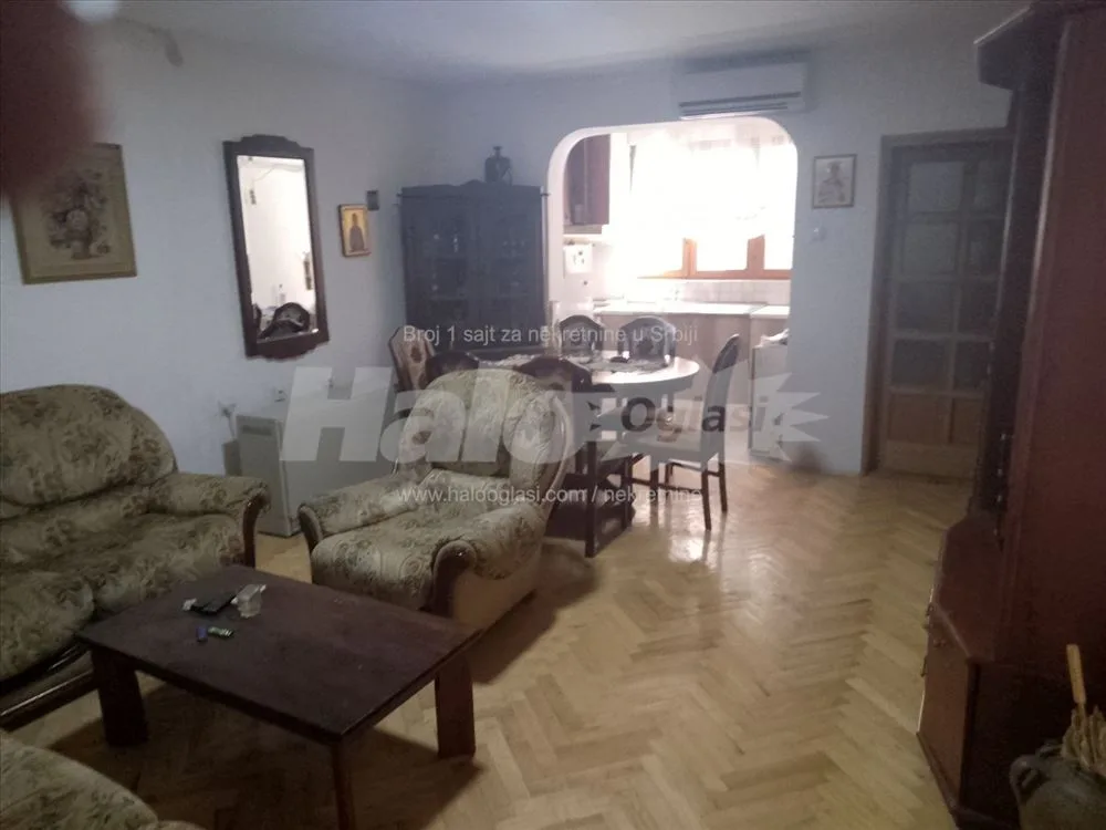 Dvosoban namešten stan Resnik, Rakovica — 2