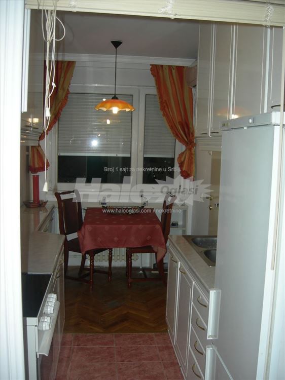 Dvosoban-odmah useljiv-namešten-Šumice - 50m2 — 13