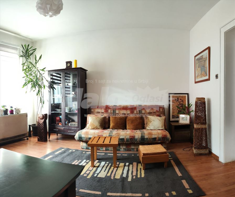 Dvosoban salonski stan (Kalenić), 50m² — 2