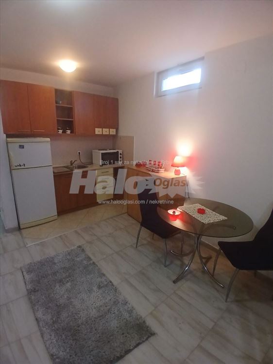 Dvosoban stan 40m2 sa terasom od 20m2 — 3