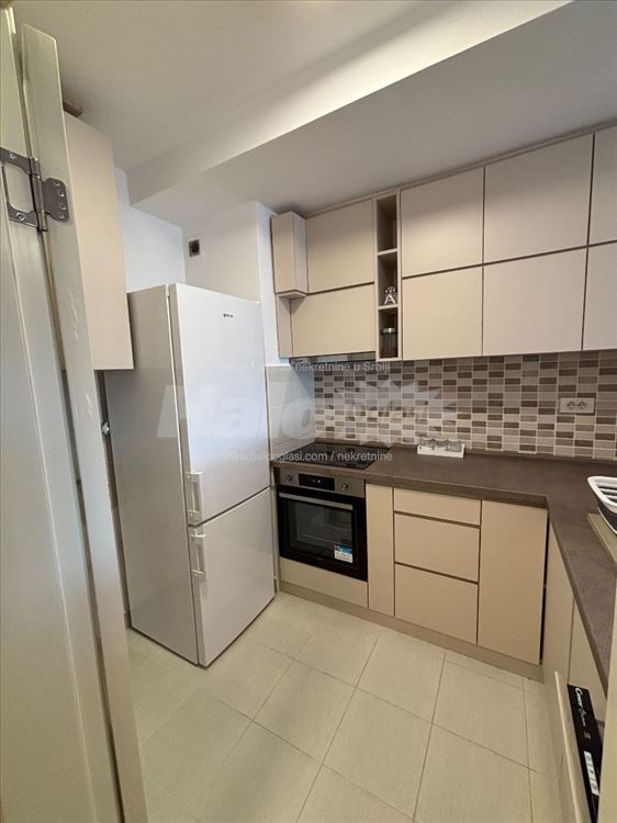 Dvosoban stan, 42m2, Blok 72,Mileve Maric Ajnstaj — 11