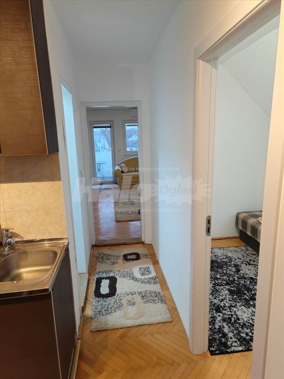 Dvosoban stan 50 m2, renoviran, namesten — 14
