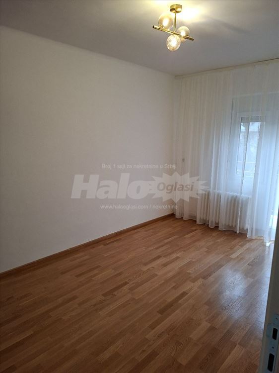 Dvosoban stan 58m2 Novi Beograd- full renoviran — 12