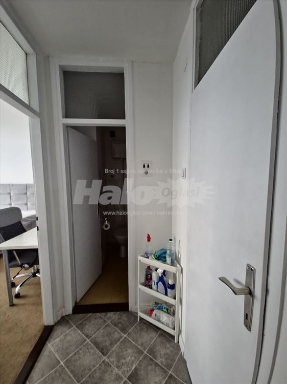 Dvosoban stan blok 33 kod Genexa renoviran — 8