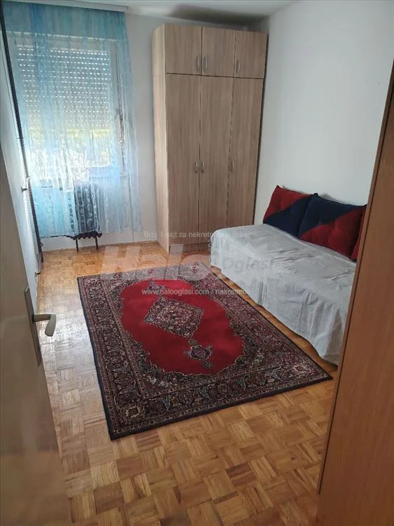 Dvosoban stan Borča 3 — 5