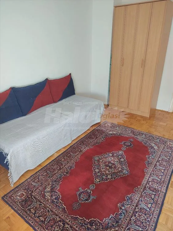 Dvosoban stan Borča 3 — 6