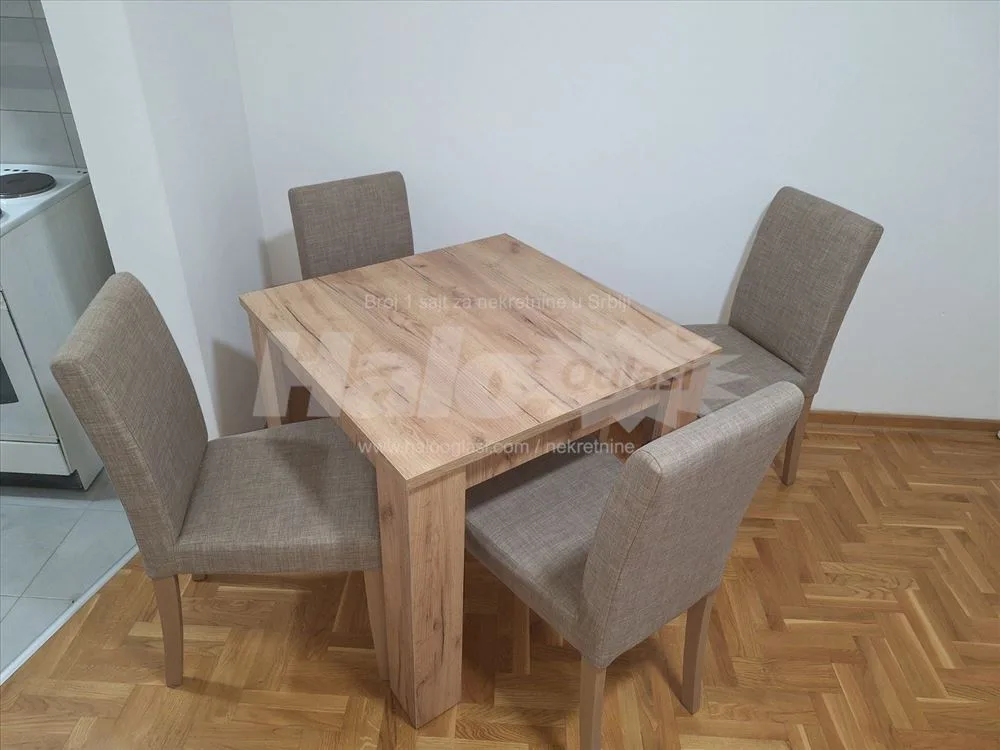 Dvosoban stan  Borča centar 3 — 8
