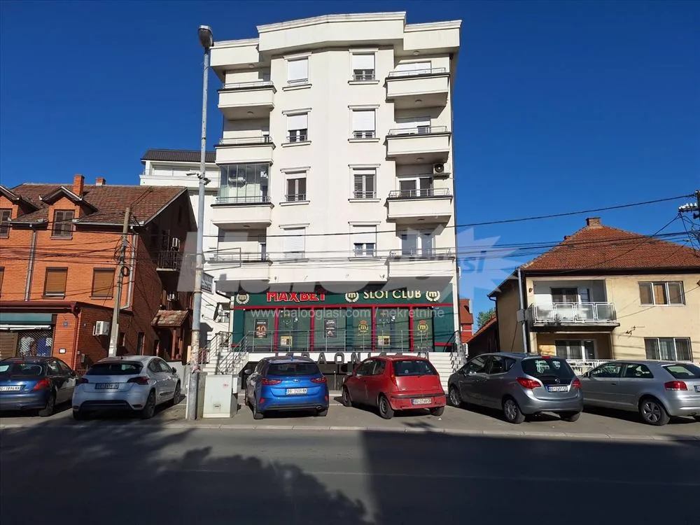 Dvosoban stan  Borča centar 3 — 13