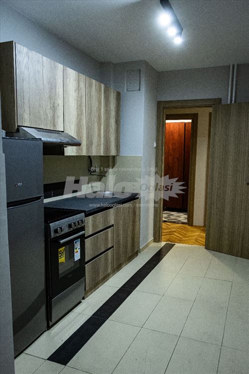 Dvosoban stan - Bulevar despota Stefana 75 m2 — 12