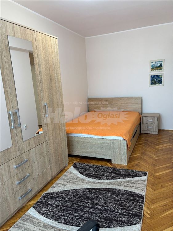 Dvosoban stan , Bulevar despota Stefana — 5