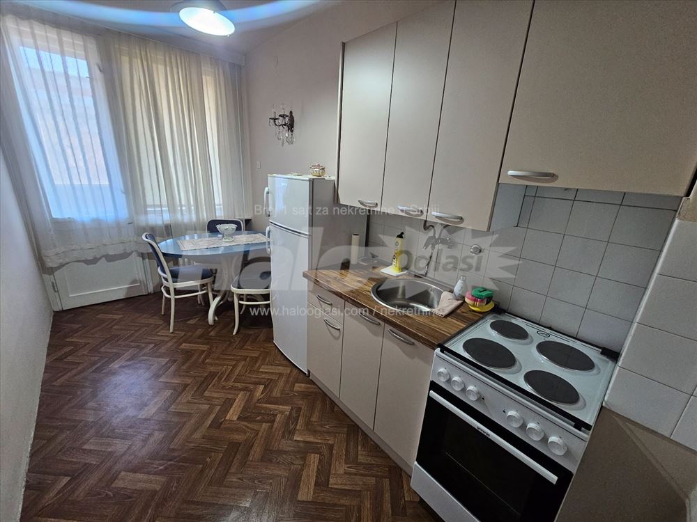 Dvosoban stan-Bulevar Kralja Aleksandra kod Liona — 6
