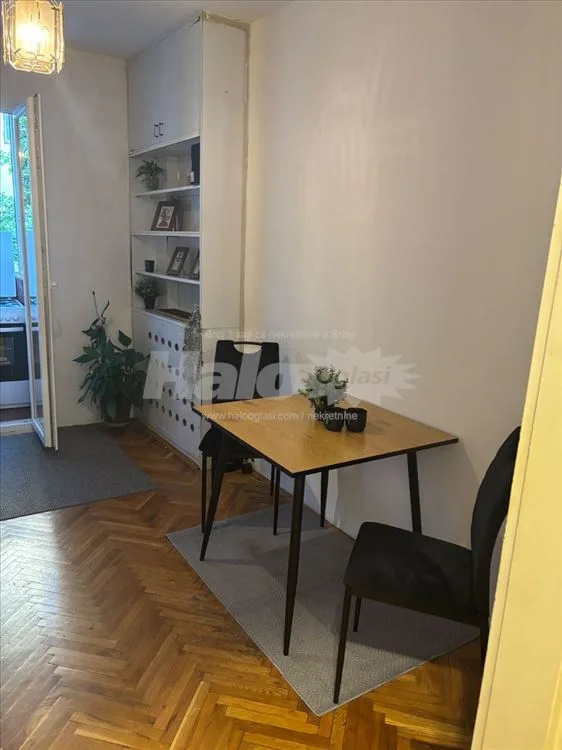 Dvosoban stan centar grada — 2