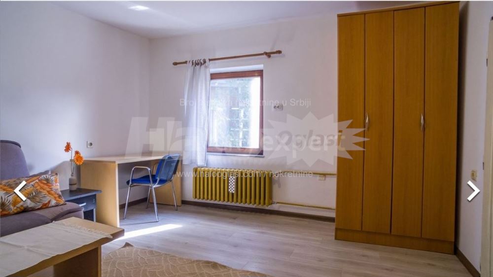 Dvosoban stan, Cvetkova pijaca — 6