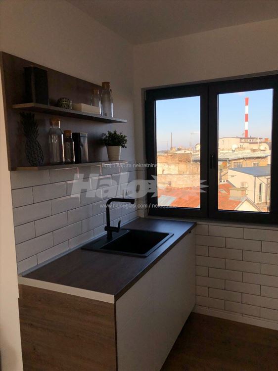 Dvosoban stan, Dorćol, 43m2, velika terasa — 14