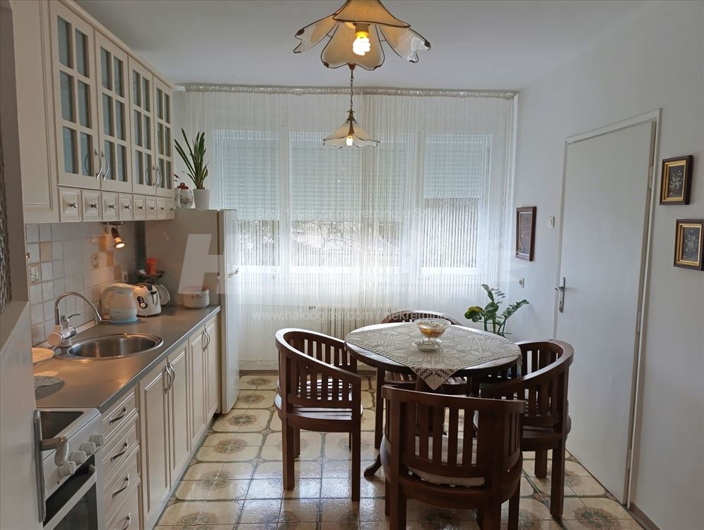 Dvosoban stan, Karaburma, Marijane Gregoran 64m2 — 10