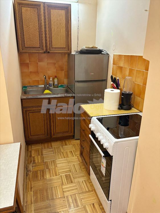 Dvosoban stan na Novom Beogradu — 5