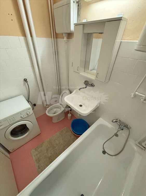 Dvosoban stan na Novom Beogradu — 7