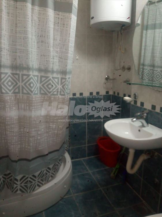 Dvosoban stan na odličnoj lokaciji.Blok 62 — 2