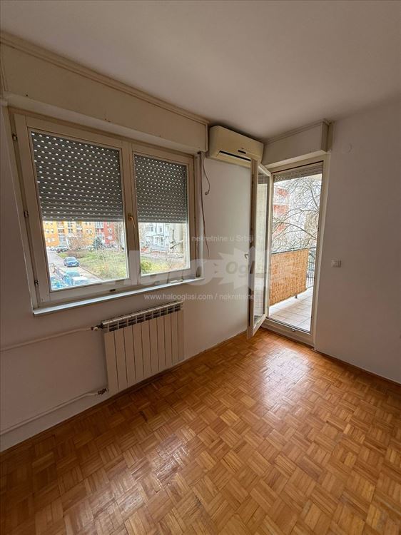 Dvosoban stan na odličnoj lokaciji — 9