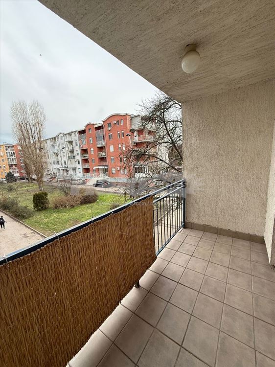 Dvosoban stan na odličnoj lokaciji — 10