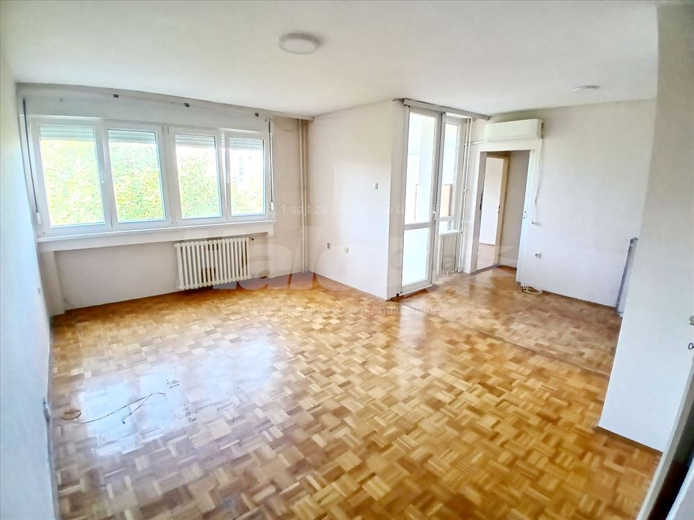 Dvosoban stan na odličnoj lokaciji u Mirijevu — 2