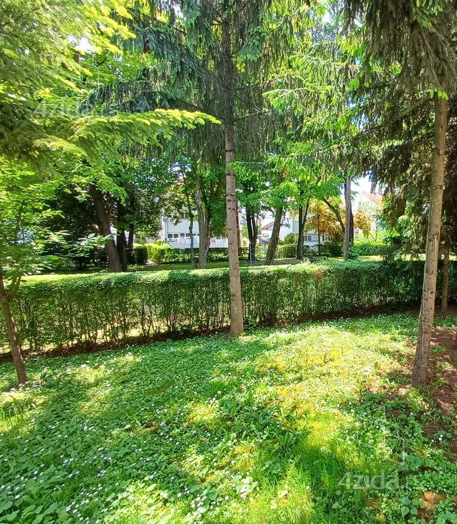 Dvosoban stan na prodaju, Batajnica, 167.900€, 73m² — 6