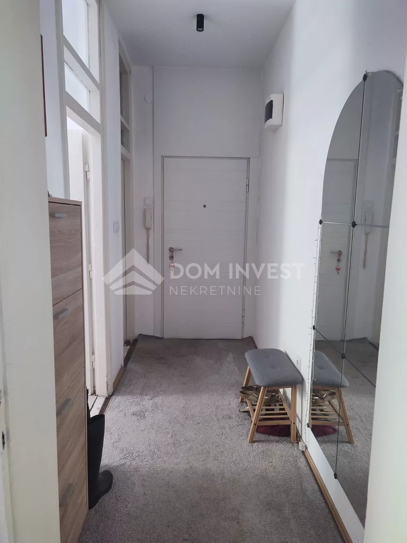 Dvosoban stan na prodaju, Hadži-Ruvimova, 235.000€, 57m² — 4