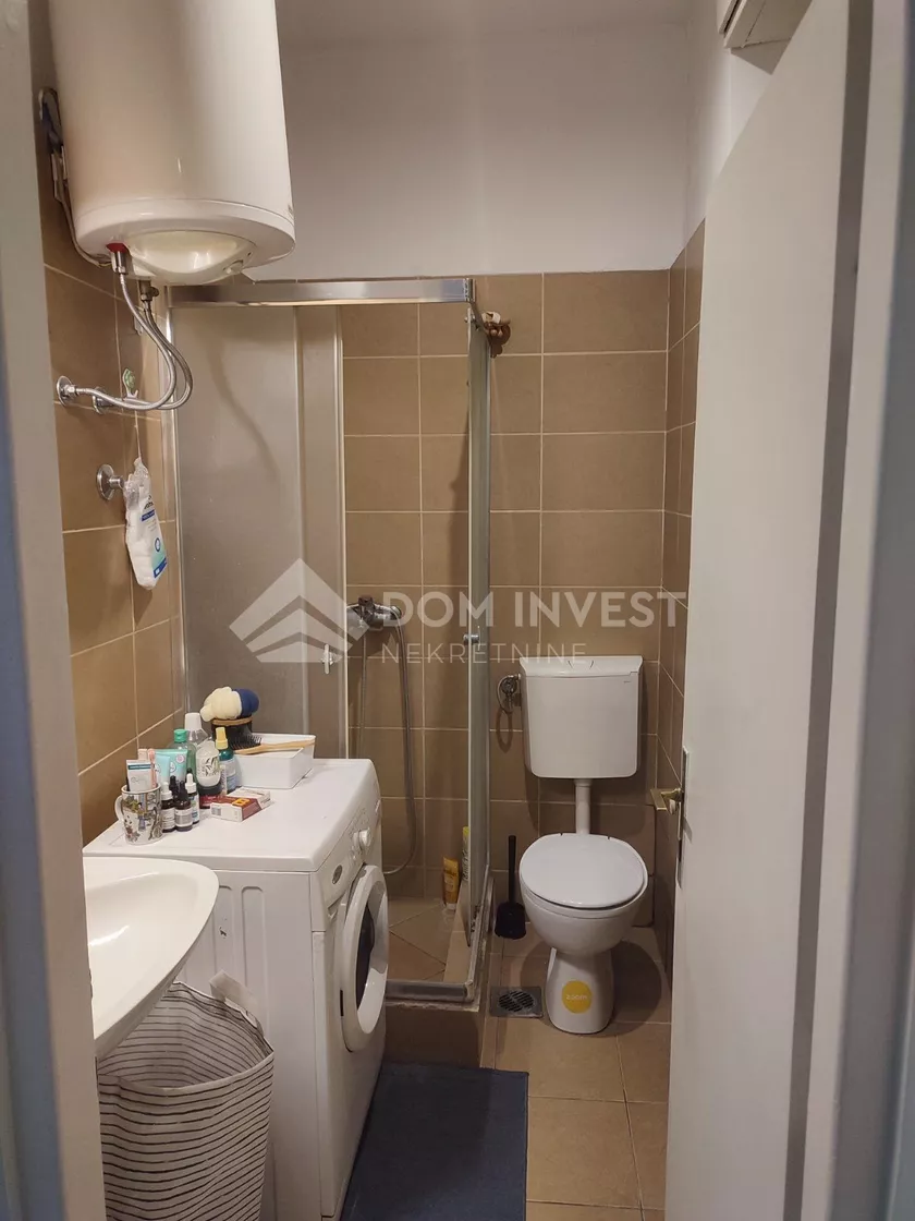 Dvosoban stan na prodaju, Hadži-Ruvimova, 235.000€, 57m² — 5