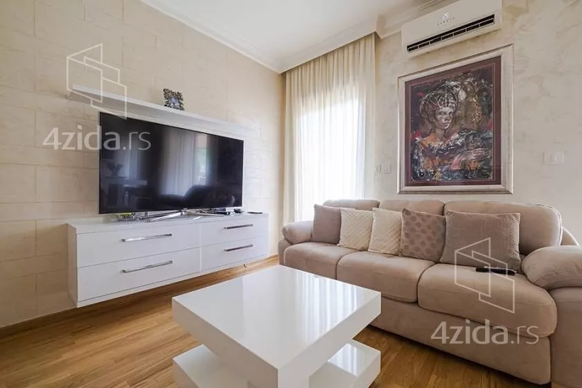 Dvosoban stan na prodaju, Kapetana Zavišića, 279.500€, 65m² — 2