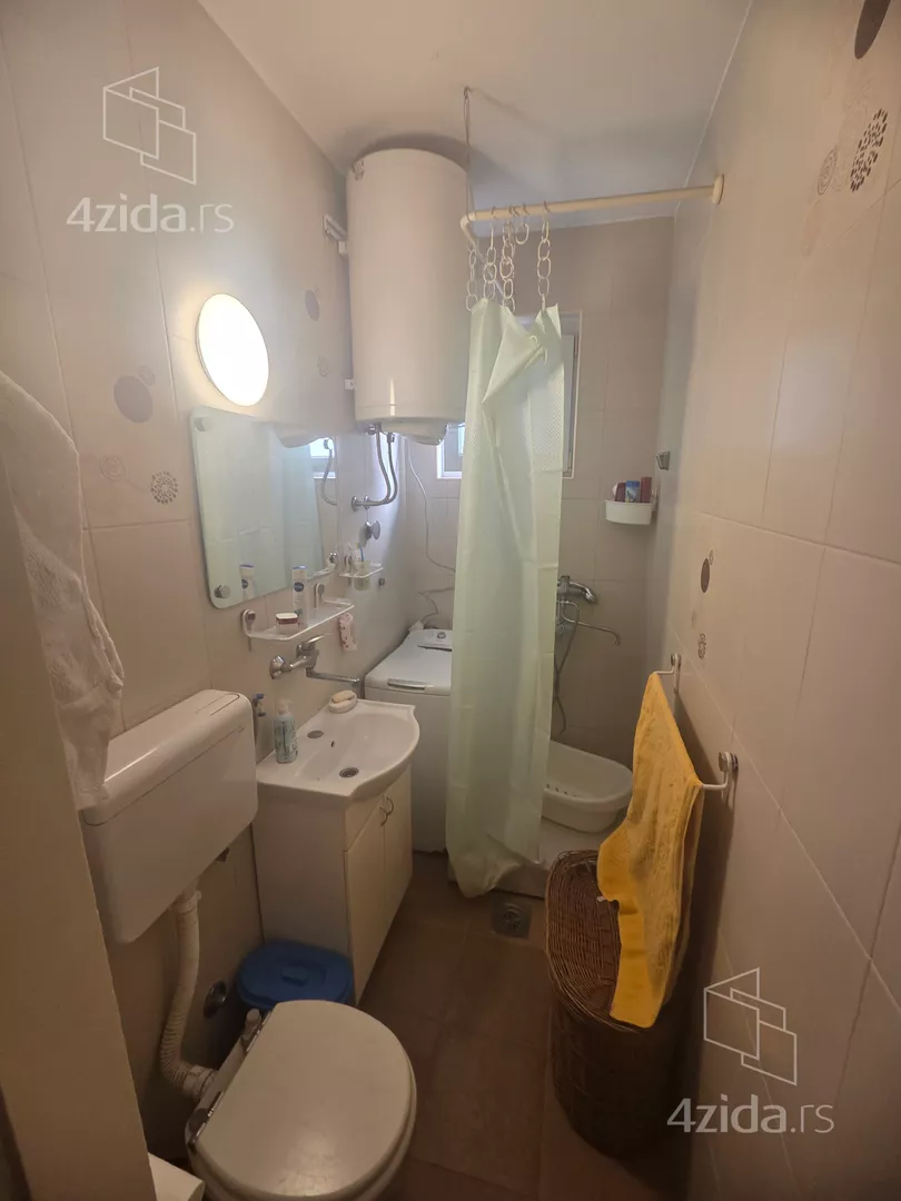 Dvosoban stan na prodaju, Karaburma, 168.000€, 53m² — 11