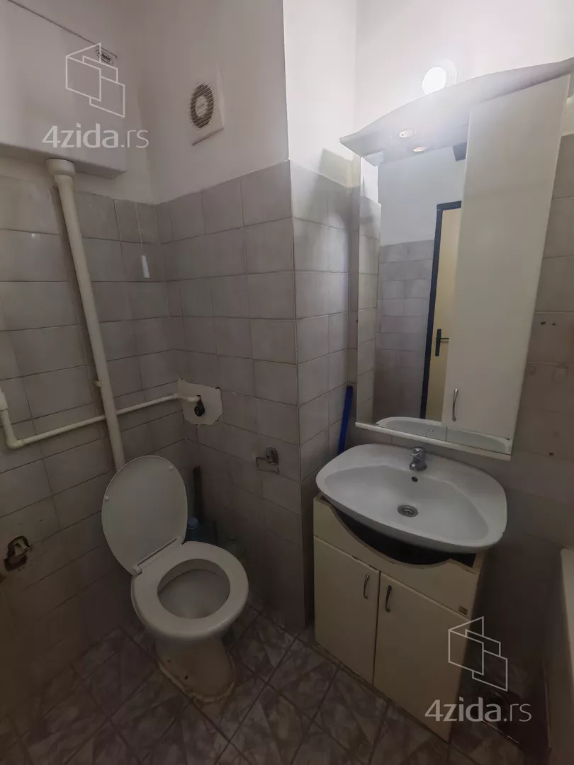 Dvosoban stan na prodaju, Maršala Tita 60, 65.000€, 49m² — 5