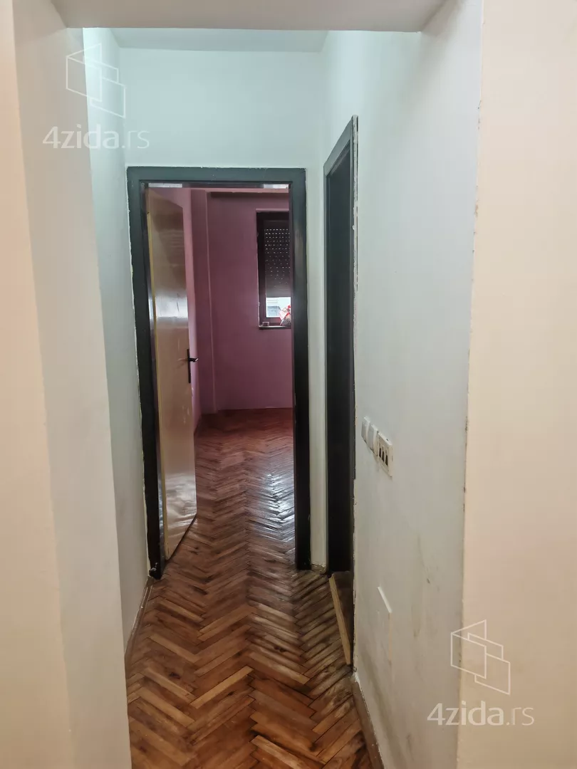 Dvosoban stan na prodaju, Maršala Tita 60, 65.000€, 49m² — 7