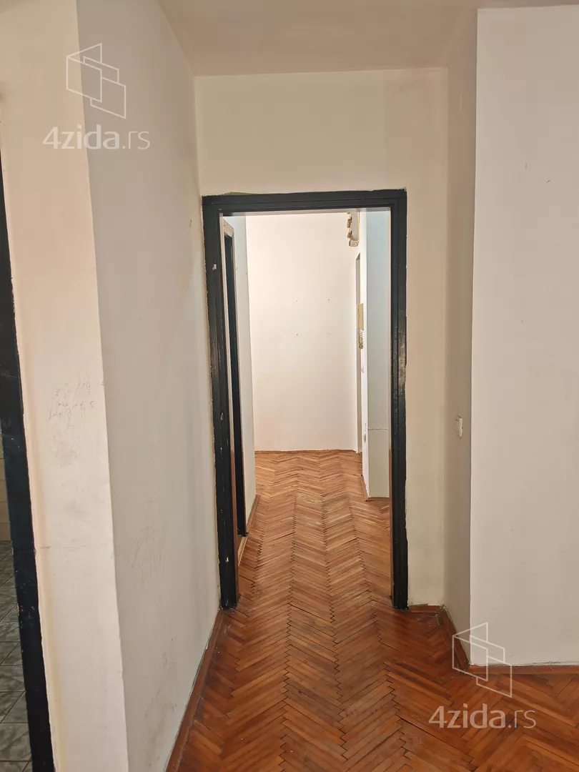 Dvosoban stan na prodaju, Maršala Tita 60, 65.000€, 49m² — 11