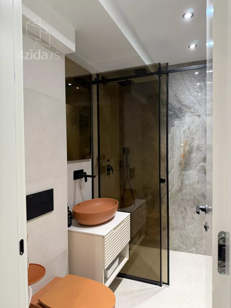Dvosoban stan na prodaju, Marine Veličković 18, 240.000€, 72m² — 10