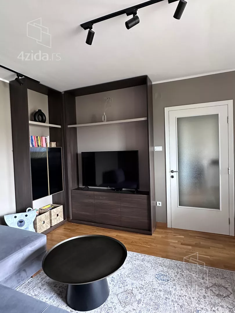 Dvosoban stan na prodaju, Matice Srpske 111, 220.000€, 51m² — 4